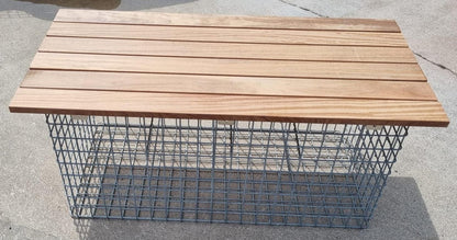 Banco de jardim Cumaru 102 x 45 x 52 cm, malha 5 x 5 cm, galvanizado a quente