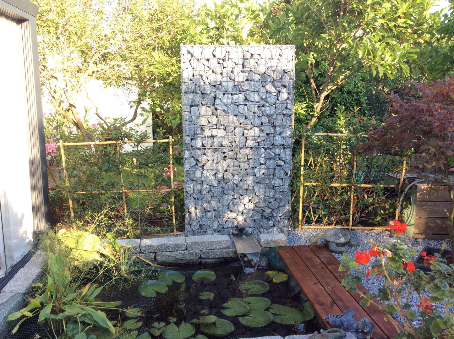 Schanskorf 100 cm x 90 cm x 20 cm (L x H x D), maaswijdte 5 cm x 10 cm, spiraalvormig